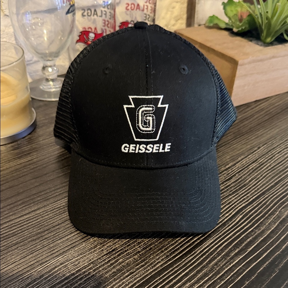 Black Mesh Hat
